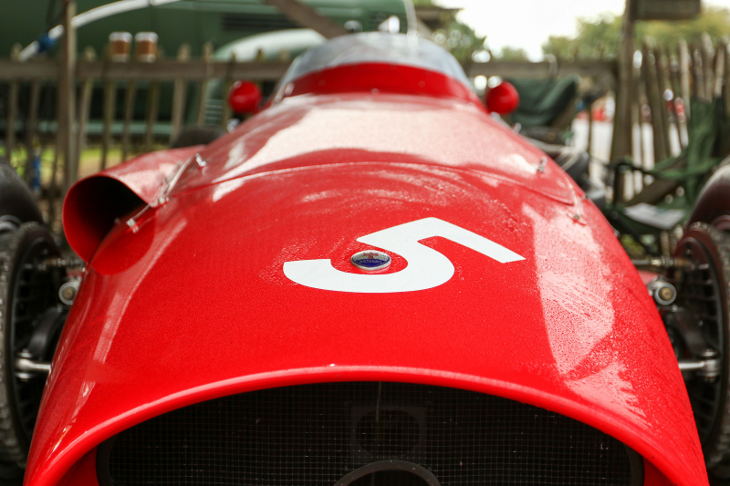 Illustration for article titled So Much Vintage Racing Magic At The Goodwood Revival Paddock